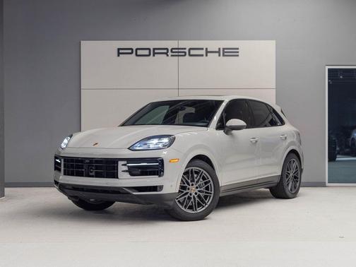 2025 Porsche Cayenne Base