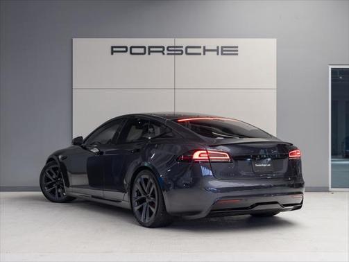 2024 Tesla Model S Plaid