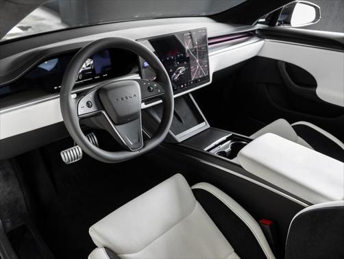 2024 Tesla Model S Plaid