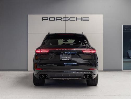 2023 Porsche Cayenne S