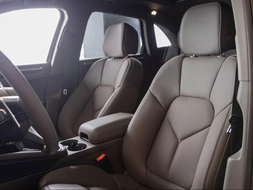 2026 Porsche Macan T