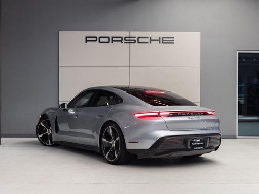 2020 Porsche Taycan 4S