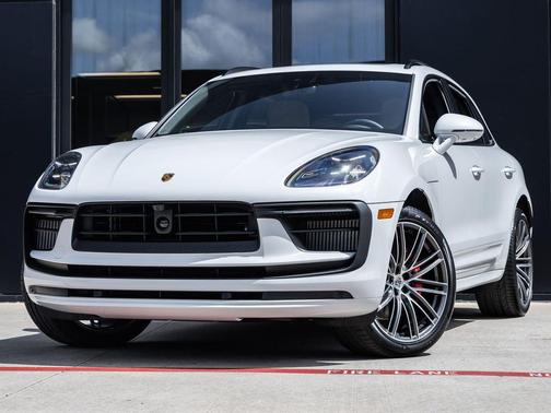 Carrara White 2026 Porsche Macan Macan