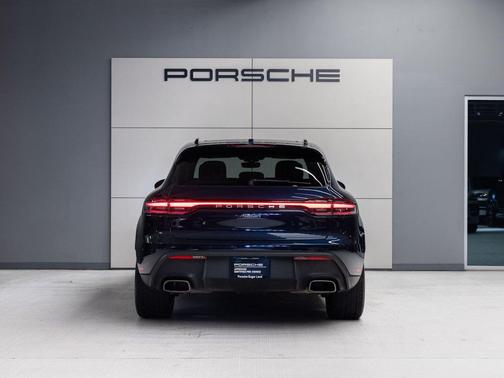 Night Blue Metallic 2023 Porsche Macan Macan