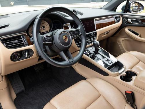 Night Blue Metallic 2023 Porsche Macan Macan