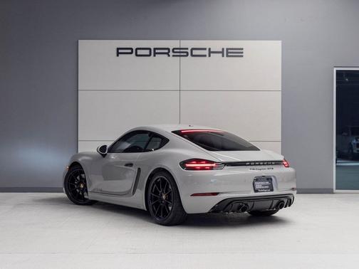 2025 Porsche 718 Cayman GTS 4.0
