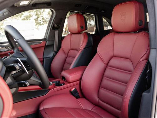 2026 Porsche Macan GTS