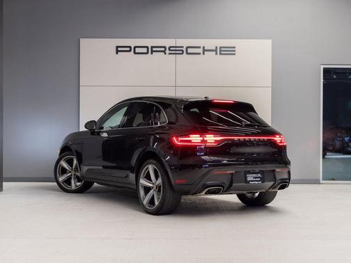 2023 Porsche Macan 