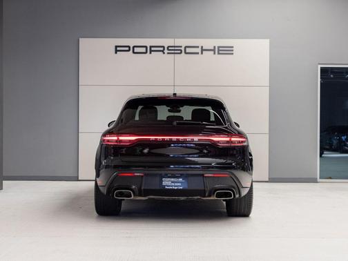 2023 Porsche Macan 
