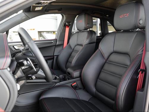 2026 Porsche Macan GTS