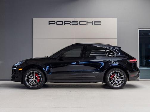 2023 Porsche Macan S