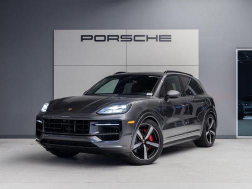 2026 Porsche Cayenne GTS