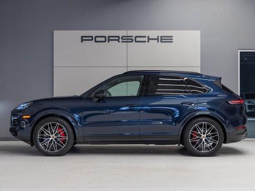 2024 Porsche Cayenne S