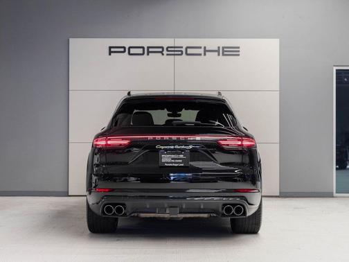 2023 Porsche Cayenne Turbo S