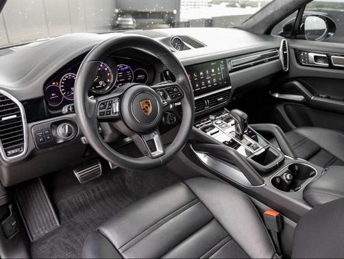 2023 Porsche Cayenne Turbo S