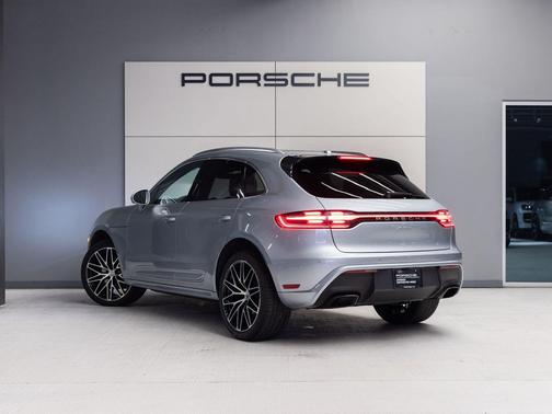 Silver Metallic 2024 Porsche Macan Macan
