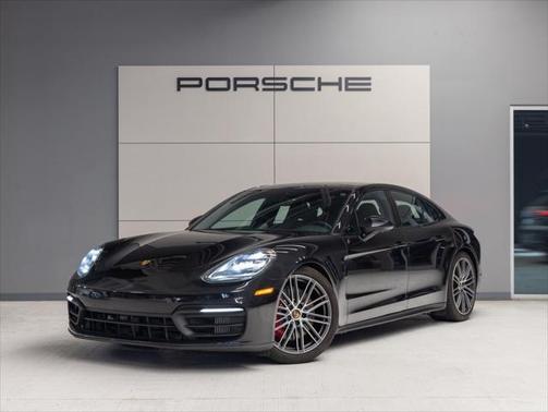 2022 Porsche Panamera 4S