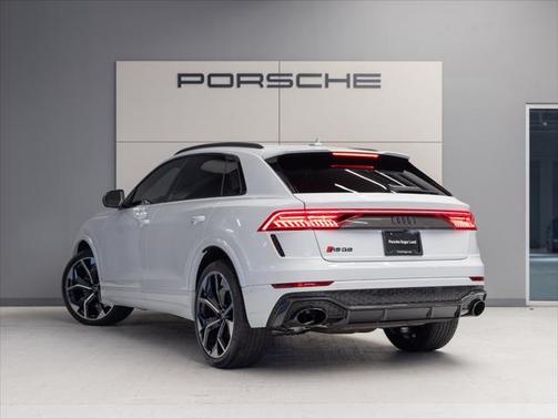 2023 Audi RS Q8 4.0T