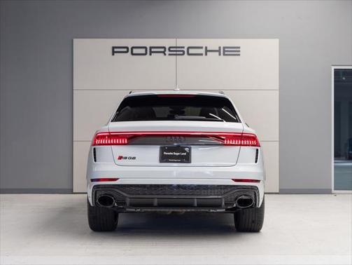 2023 Audi RS Q8 4.0T