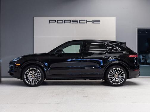 Black 2023 Porsche Cayenne Platinum Edition