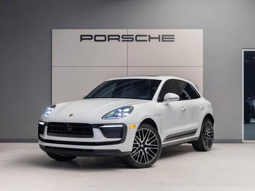 2025 Porsche Macan