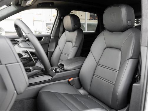 2026 Porsche Cayenne GTS