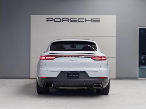 2022 Porsche Cayenne Cayenne