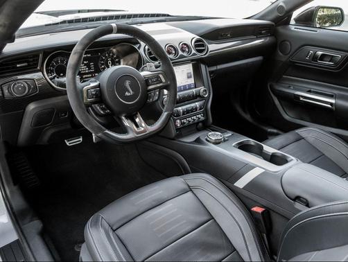2022 Ford Shelby GT500 Base