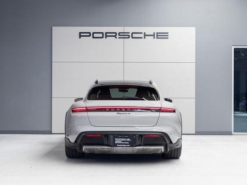 2022 Porsche Taycan 4