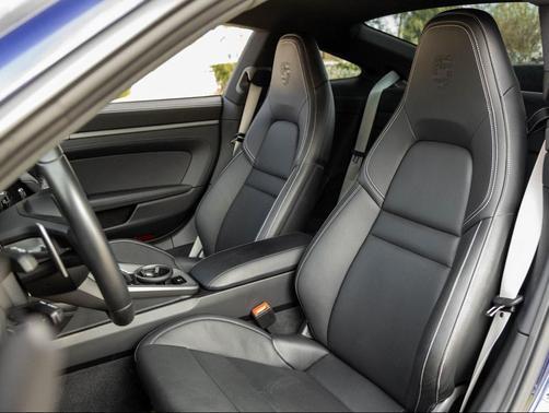 2024 Porsche 911 Carrera