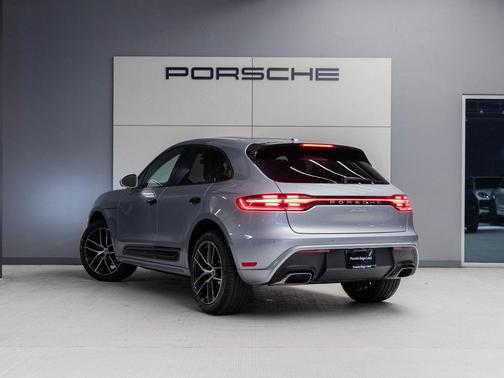 2026 Porsche Macan 