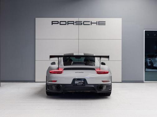 Chalk 2018 Porsche 911 GT2 RS