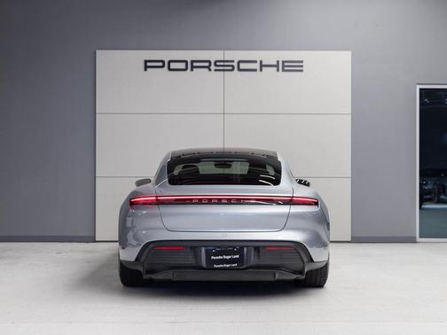 2022 Porsche Taycan 4S