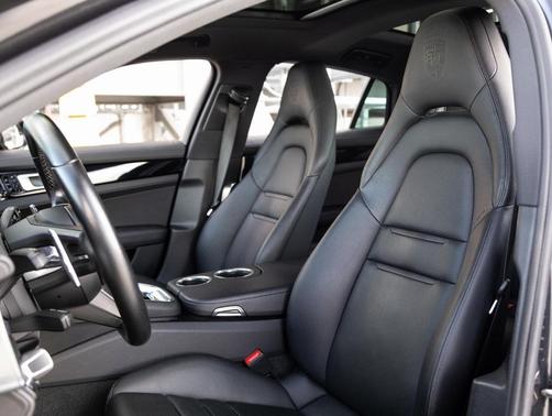 2021 Porsche Panamera Base (PDK)