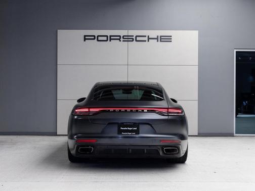 2021 Porsche Panamera Base (PDK)