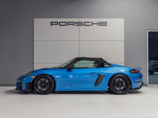 2025 Porsche 718 Spyder RS