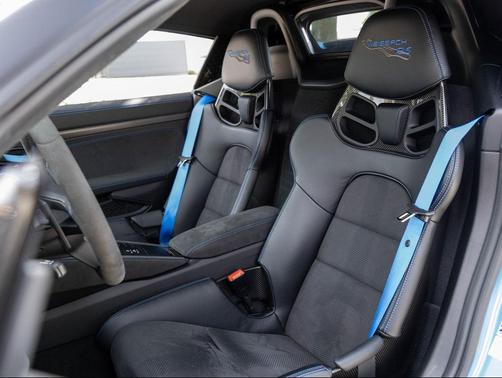 2025 Porsche 718 Spyder RS