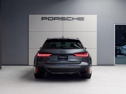 Daytona Gray Pearl Effect 2024 Audi RS 6 Avant 4.0T