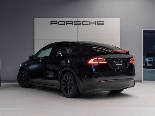 2022 Tesla Model X Plaid Tri Motor All-Wheel Drive