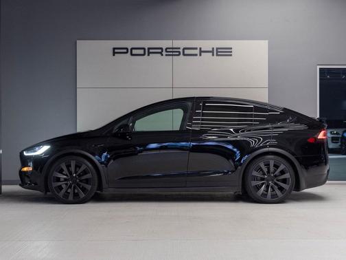 2022 Tesla Model X Plaid Tri Motor All-Wheel Drive