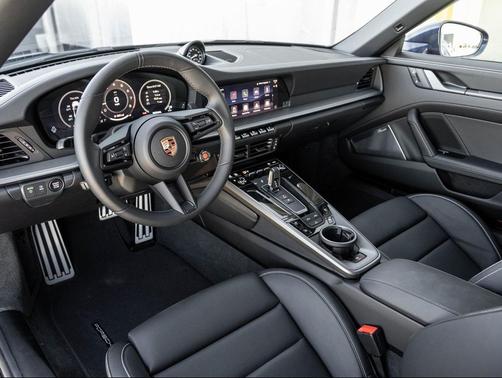 2026 Porsche 911 Carrera 4S Cabriolet