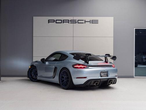 2023 Porsche 718 Cayman GT4 RS