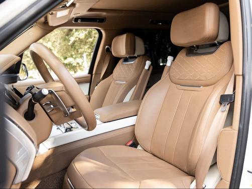 2023 Land Rover Range Rover SV