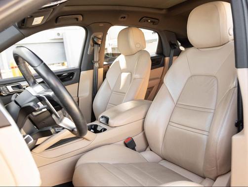 2023 Porsche Cayenne Cayenne