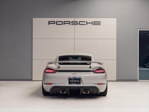 2020 Porsche 718 Cayman GT4