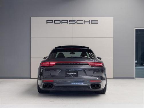 2018 Porsche Panamera Sport Turismo Turbo