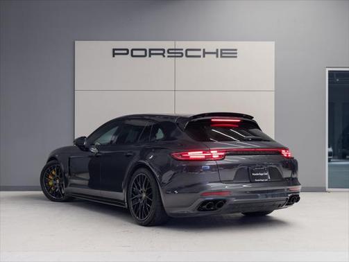 2018 Porsche Panamera Sport Turismo Turbo