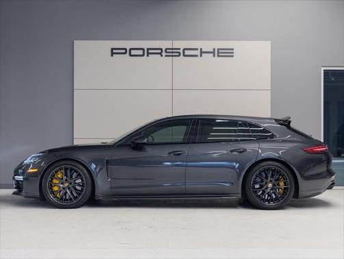 2018 Porsche Panamera Sport Turismo Turbo