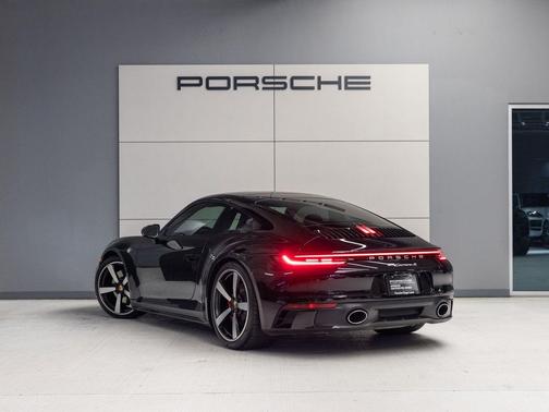 Jet Black Metallic 2024 Porsche 911 911 Carrera S