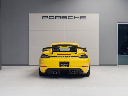 2024 Porsche 718 Cayman GT4 RS